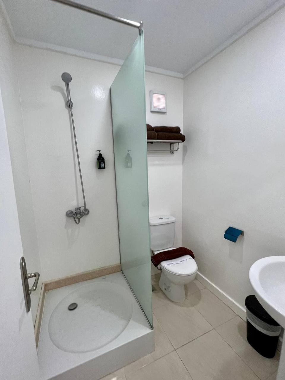 Serafy City Center Hostel And Pool For Foreigners Adults Only Hurghada Bilik gambar